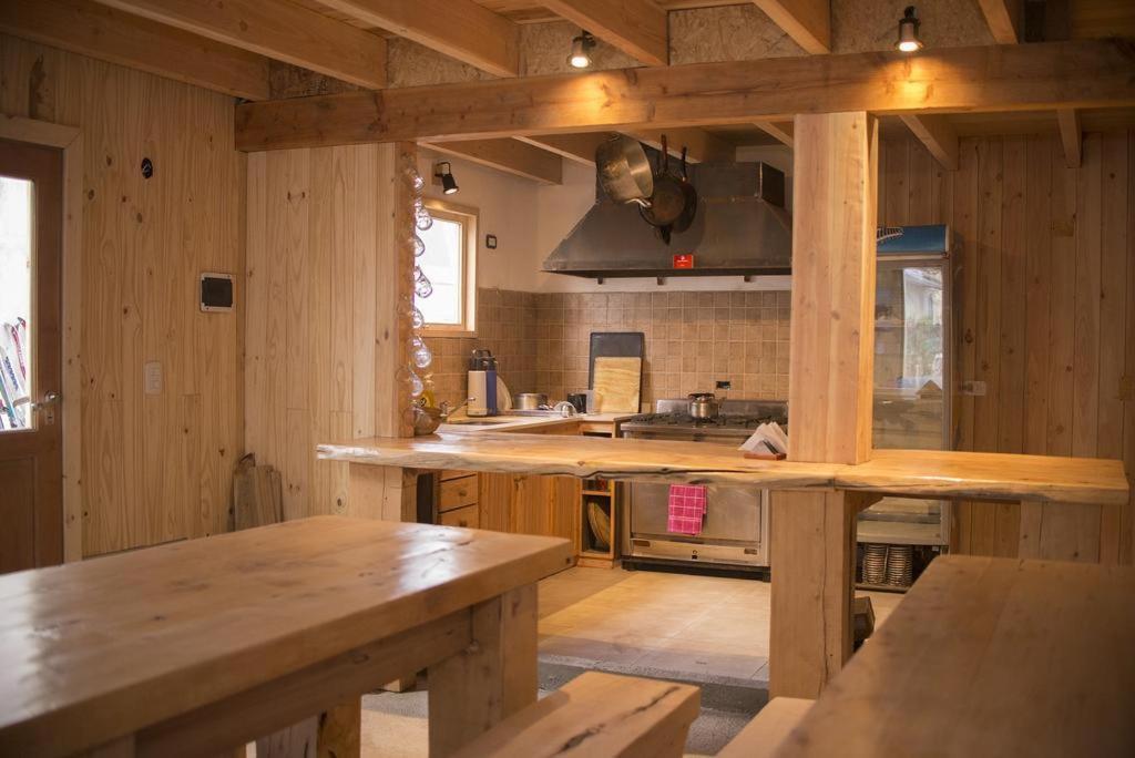 Hostel El Refugio Casa De Guias De Montana San Martín de los Andes Kültér fotó